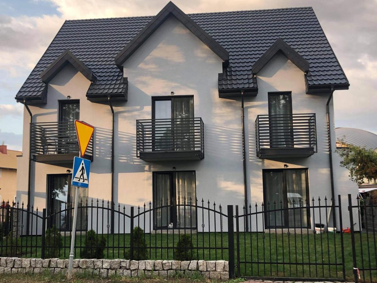 Pokoje Goscinne U Elzbiety Mrzeżyno Dış mekan fotoğraf